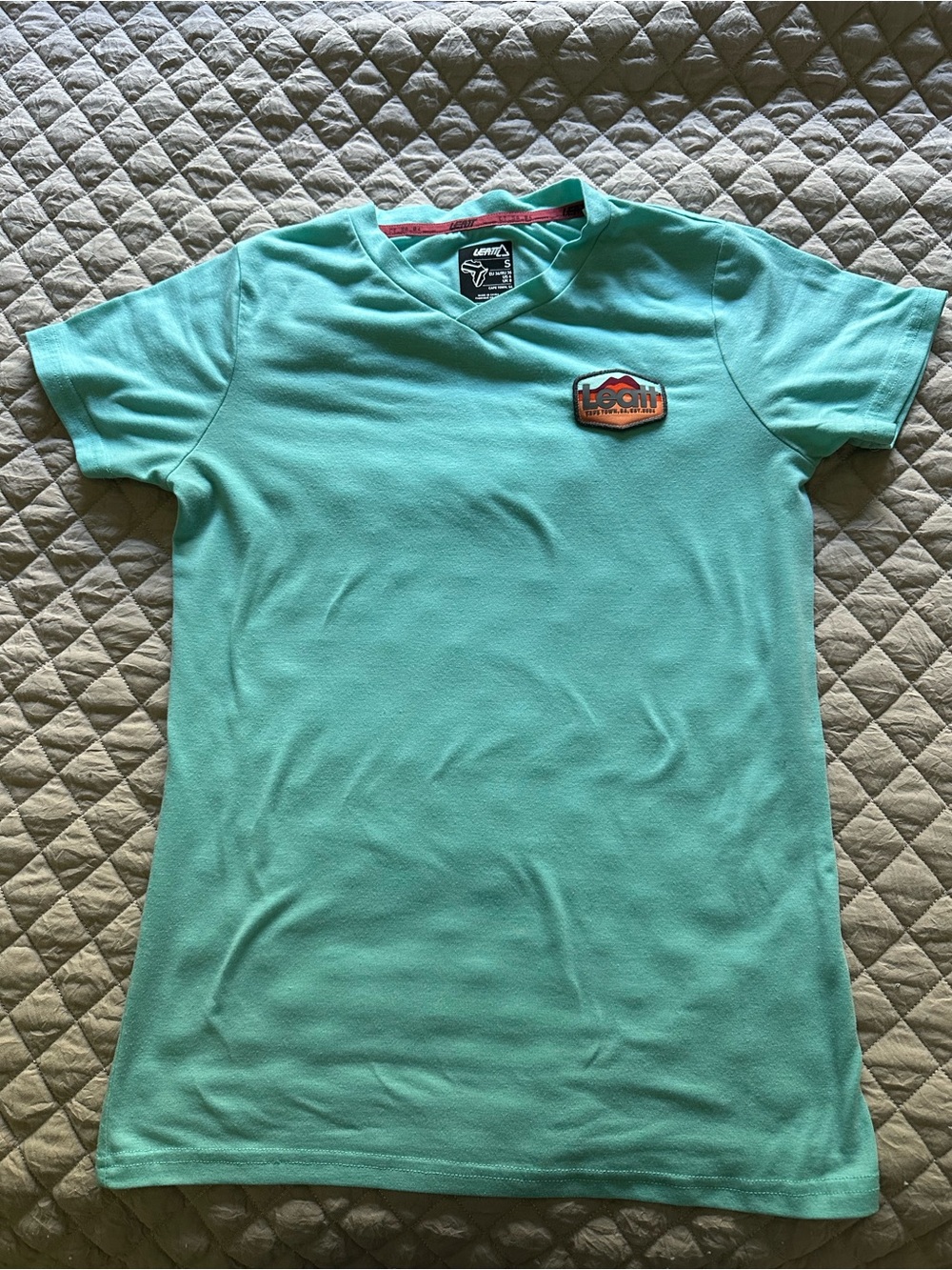 Leatt women’s short sleeve aqua soft jersey
